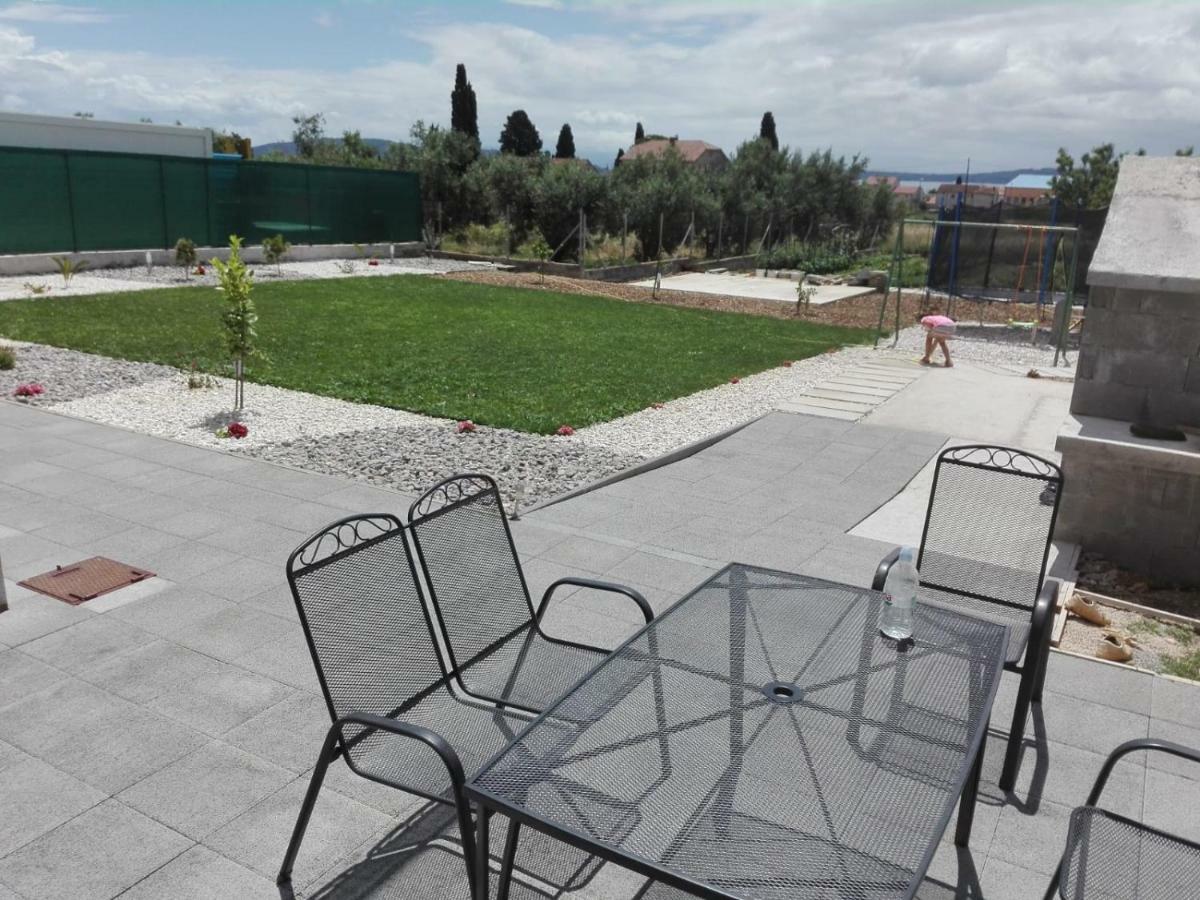 Cozy Apartment With Sea View Kaštela Εξωτερικό φωτογραφία
