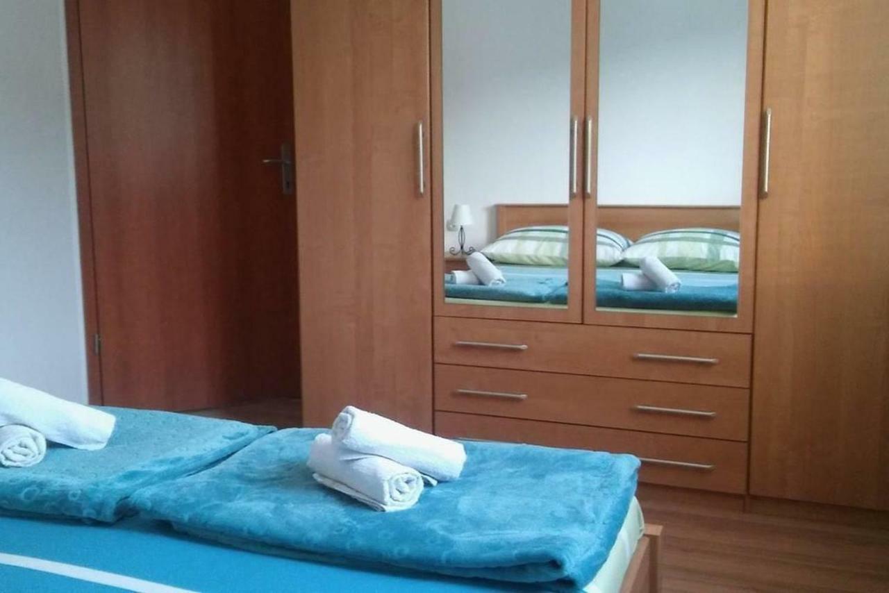 Cozy Apartment With Sea View Kaštela Εξωτερικό φωτογραφία