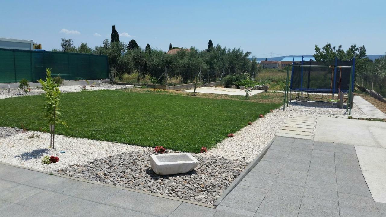 Cozy Apartment With Sea View Kaštela Εξωτερικό φωτογραφία